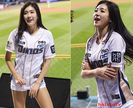 韩国棒球拉拉队女郎热舞 抖臀女郎吸睛1