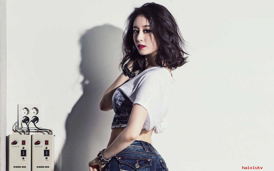 美女主播换装 直播间美女变身1