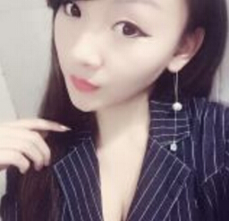 秀场美思女神主播多妹儿