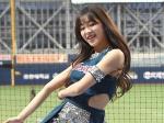 韩国美女热舞 啦啦队美女表现吸睛
