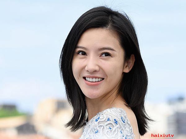 秀场聊天室新闻 杨子姗戛纳街拍老板夸美1