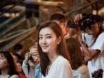 聊天室 王丽坤仪态优雅获赞