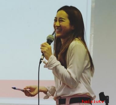 网站聊天室新闻 泰国博士老师走红才华和长相都有3