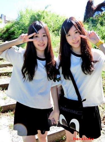 秀场直播 台湾最美双胞胎长大后可爱3