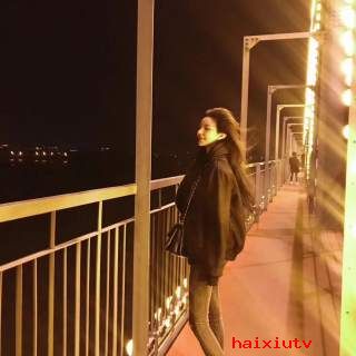 同城网站聊天室 嗨秀秀场跟同城美女聊2