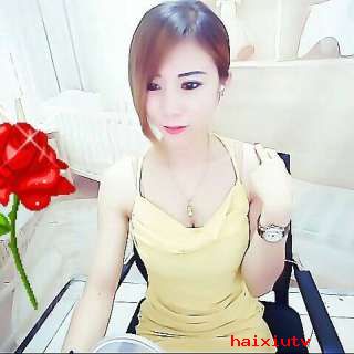 嗨秀美女直播间视频 直播间中更多美女跟你聊4
