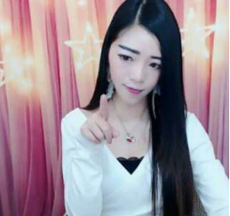 美女直播间秀场上榜 全靠他来助力1