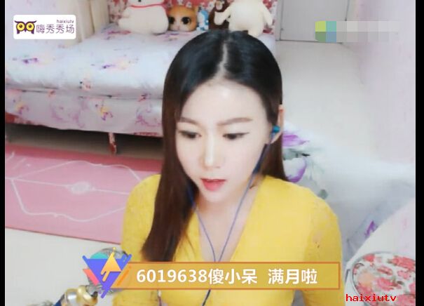 美女主播自黑化妆 直播间有你变的不同7