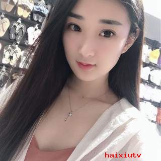 爱笑的脱口秀美女主播1