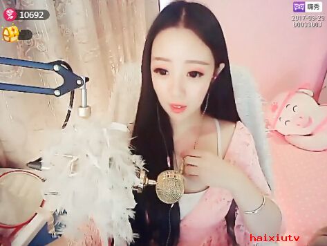 嗨秀美女秀场 有趣的美女向你奔来1