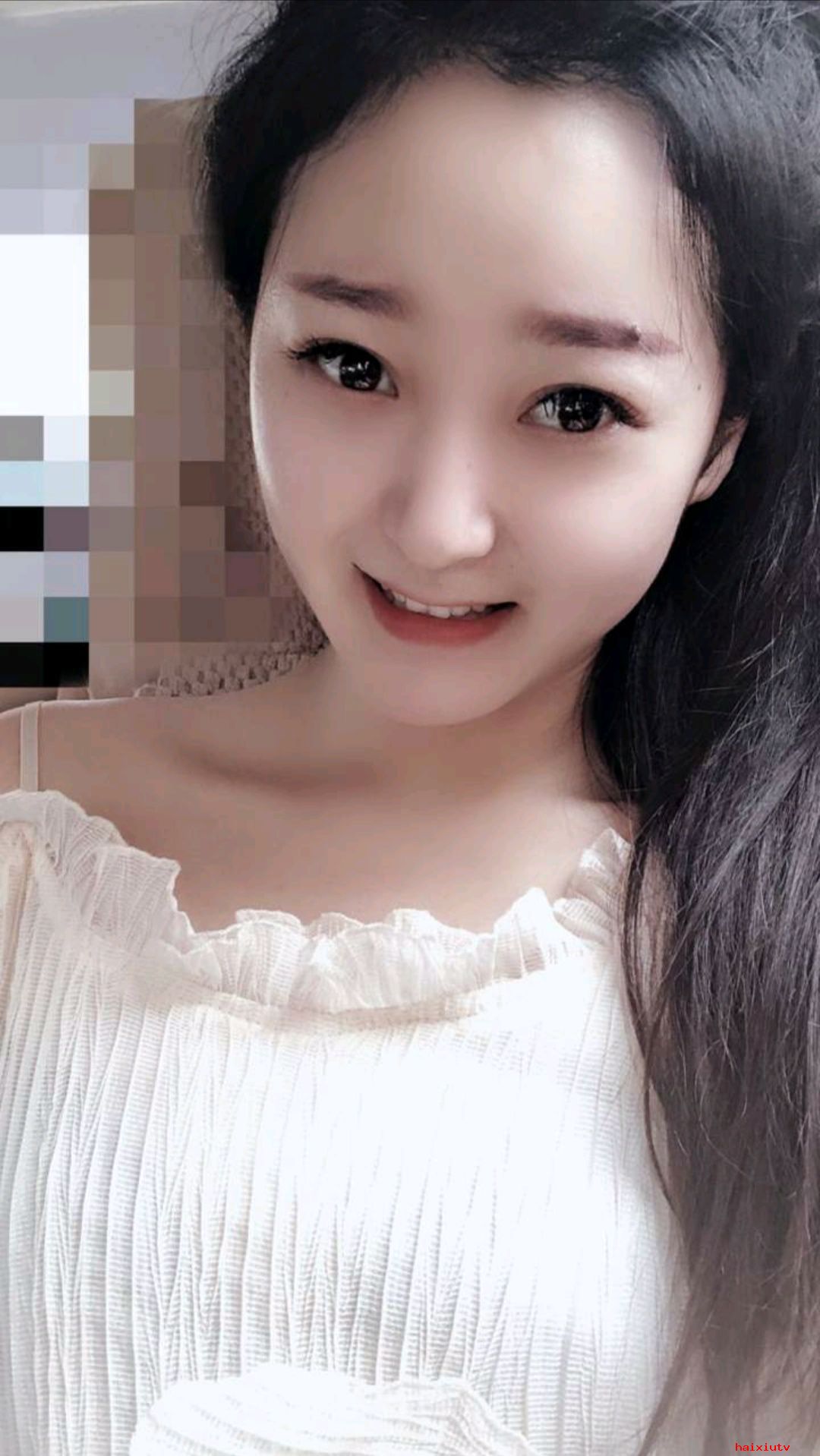 美女主播直播间视频——小楠楠